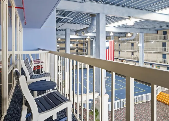 Hotel Carousel And Ocean City